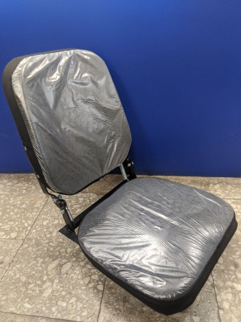 Кресло среднее складное на КАМАЗ за 6000 рублей в магазине remzapchasti.ru 5320-6831010 №4