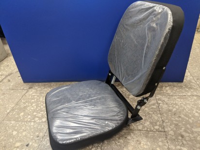 Кресло среднее складное на КАМАЗ за 6000 рублей в магазине remzapchasti.ru 5320-6831010 №18