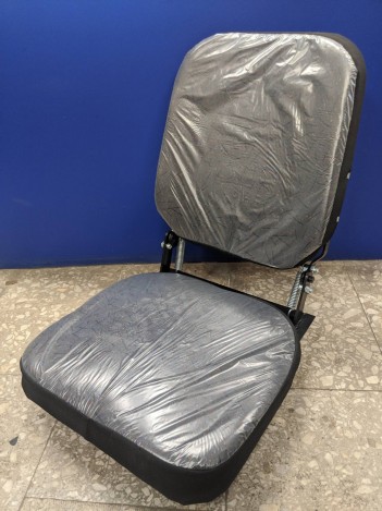 Кресло среднее складное на КАМАЗ за 6000 рублей в магазине remzapchasti.ru 5320-6831010 №19
