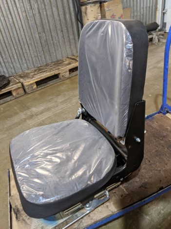 Кресло водителя низкое на КАМАЗ за 17000 рублей в магазине remzapchasti.ru 5320-6810010 Н №13