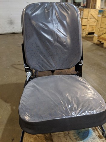Кресло водителя низкое на КАМАЗ за 17000 рублей в магазине remzapchasti.ru 5320-6810010 Н №65
