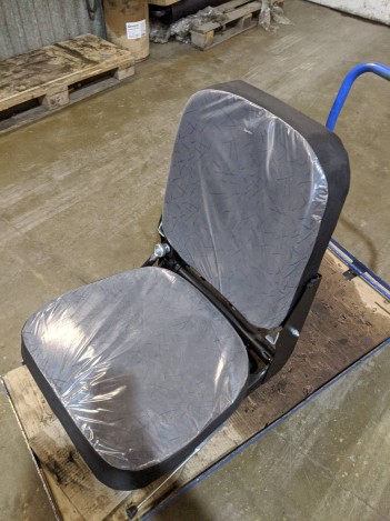 Кресло водителя низкое на КАМАЗ за 17000 рублей в магазине remzapchasti.ru 5320-6810010 Н №84