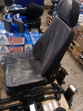 Кресло водителя высокое на КАМАЗ за 21500 рублей в магазине remzapchasti.ru 5320-6810010 В №18
