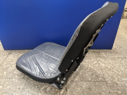 Кресло среднее складное на КАМАЗ за 4500 рублей в магазине remzapchasti.ru 5320-6831010 №20
