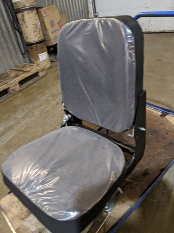 Кресло водителя низкое на КАМАЗ за 16500 рублей в магазине remzapchasti.ru 5320-6810010 Н №53