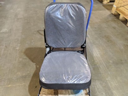 Кресло водителя низкое на КАМАЗ за 13500 рублей в магазине remzapchasti.ru 5320-6810010 Н №5