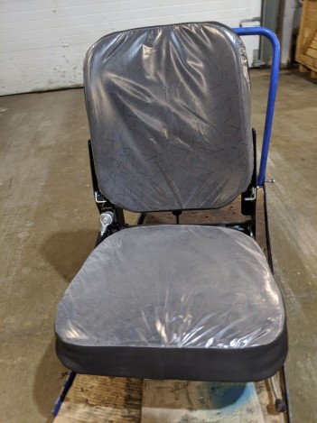 Кресло водителя низкое на КАМАЗ за 16500 рублей в магазине remzapchasti.ru 5320-6810010 Н №61